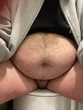 Snapshot of ANONIMO7735 chatting on 02/05/26, 10:47 ANONIMO7735 online show from 02/05/26, 10:47