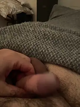 Snapshot of ANONIMO7735 chatting on 02/11/26, 02:44 ANONIMO7735 online show from 02/11/26, 02:44