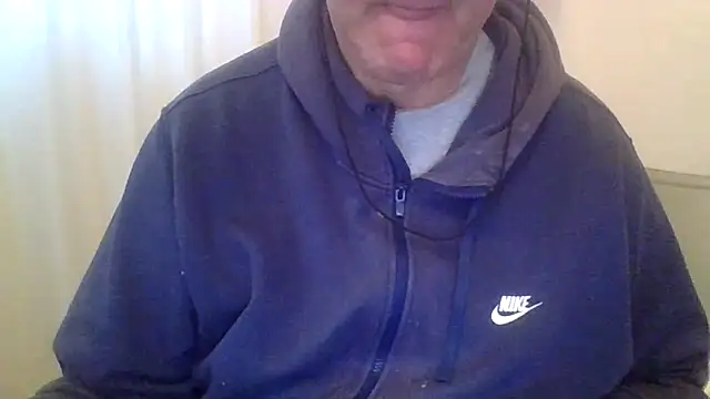 Snapshot of ANONIMO7735 chatting on 02/22/26, 06:46 ANONIMO7735 online show from 02/22/26, 06:46