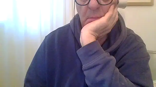 Snapshot of ANONIMO7735 chatting on 02/25/26, 06:34 ANONIMO7735 online show from 02/25/26, 06:34