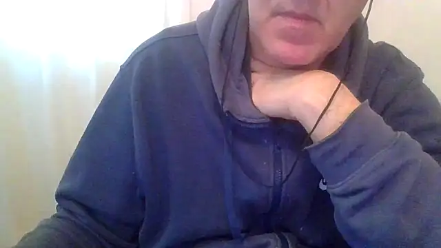 Snapshot of ANONIMO7735 chatting on 03/02/26, 07:15 ANONIMO7735 online show from 03/02/26, 07:15