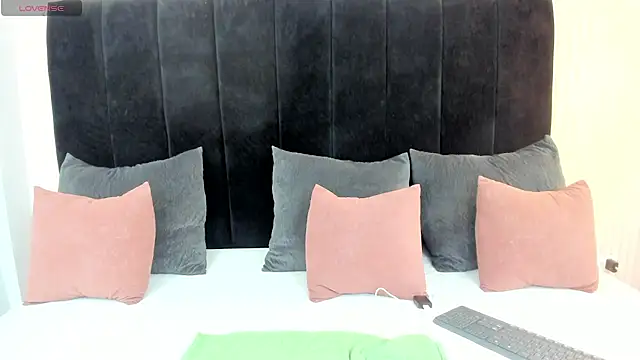 Snapshot of pink_dustt chatting on 07/25/26, 08:39 pink dustt online show from 07/25/26, 08:39