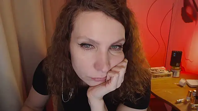 JohansonKatie online show from 01/13/25, 09:41