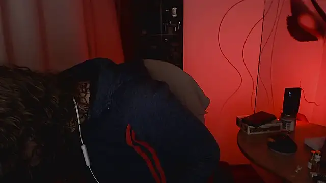 JohansonKatie online show from 01/14/25, 02:19