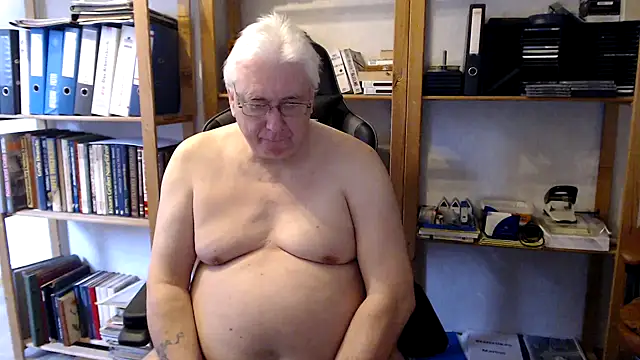 SchwanzhureXXL online show from 02/01/26, 08:57