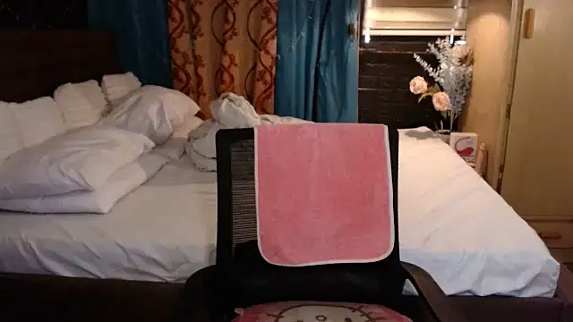 xheavenlytrans online show from 12/01/25, 03:33