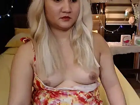 xheavenlytrans online show from 12/18/25, 12:44