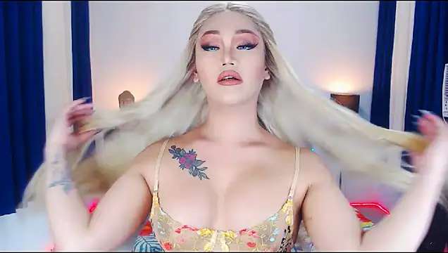 KylieMaxwellCaulfield TS online show from 10/31/25, 05:30