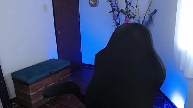 ms sofia x online show from 11/06/25, 03:02