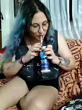 Snapshot of ElfGrey chatting on 02/08/25, 03:52 ElfGrey online show from 02/08/25, 03:52