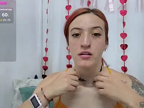 ninaa fox online show from 09/26/25, 04:44