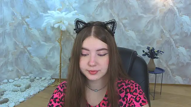 NicoleFoxery online show from 10/12/25, 06:18