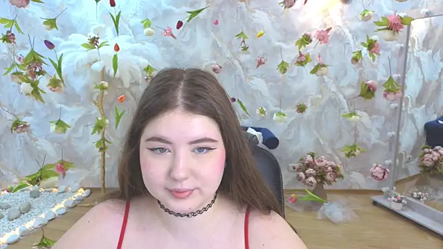 Snapshot of NicoleFoxery chatting on 05/18/26, 06:25 NicoleFoxery online show from 05/18/26, 06:25