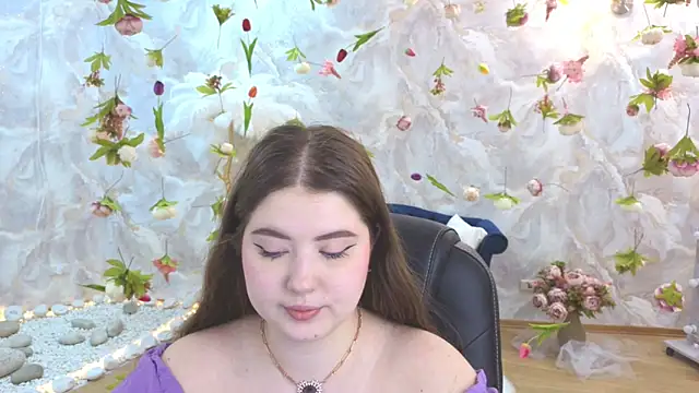 Snapshot of NicoleFoxery chatting on 05/23/26, 06:23 NicoleFoxery online show from 05/23/26, 06:23