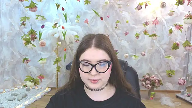 Snapshot of NicoleFoxery chatting on 05/27/26, 03:25 NicoleFoxery online show from 05/27/26, 03:25