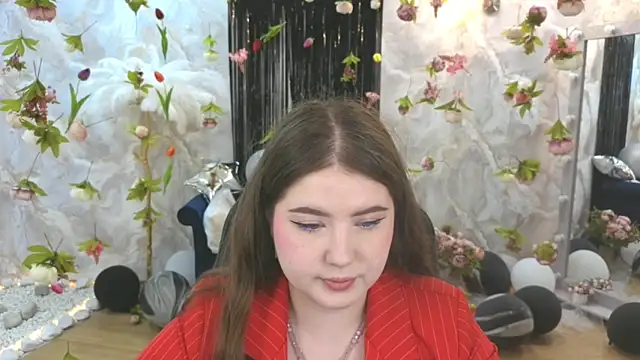 NicoleFoxery online show from 07/18/26, 06:23