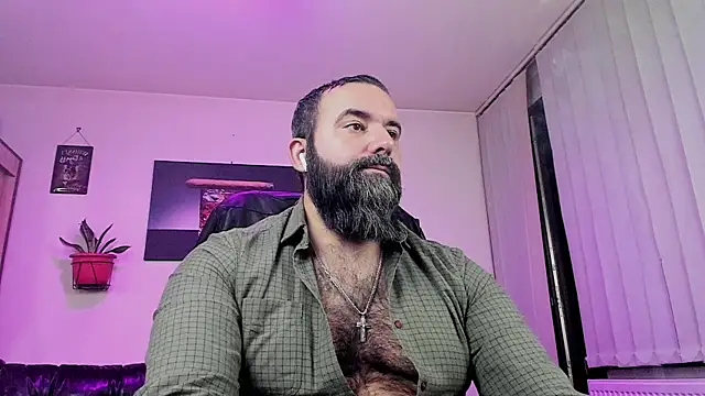 Snapshot of ChristophJules chatting on 12/14/24, 06:20 ChristophJules online show from 12/14/24, 06:20