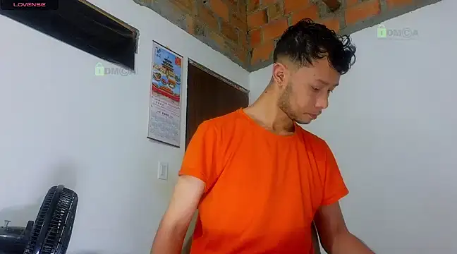 Snapshot of big_cock_mathew chatting on 03/16/25, 06:23 big cock mathew online show from 03/16/25, 06:23