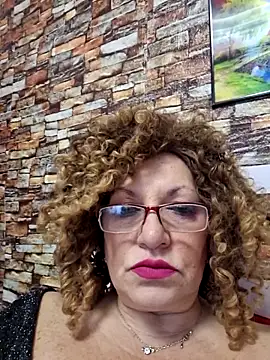 Hot Azaleea online show from 12/20/25, 07:15