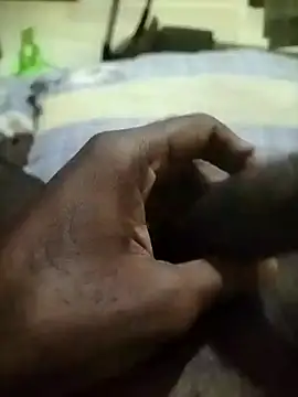 Snapshot of naxus@xh chatting on 10/14/25, 12:50 naxusxh online show from 10/14/25, 12:50