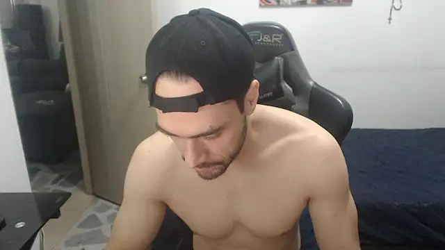 samuelgarcia  online show from 03/06/26, 10:34