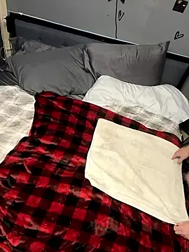 Snapshot of mirandamark2020 chatting on 01/07/26, 11:51 mirandamark2020 online show from 01/07/26, 11:51