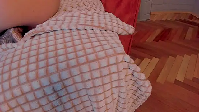 Snapshot of Betty_Pink chatting on 02/12/25, 04:55 Betty Pink online show from 02/12/25, 04:55