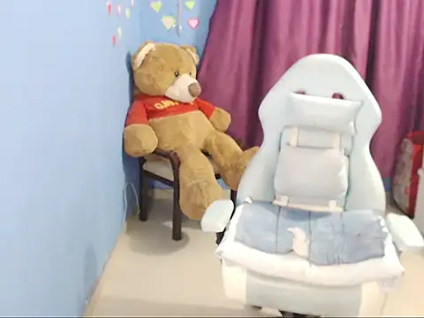 Snapshot of BOREAL_MOON chatting on 02/05/25, 05:30 BOREAL MOON online show from 02/05/25, 05:30