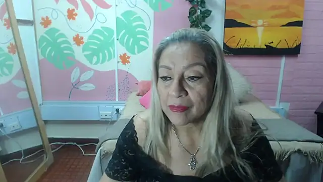 Snapshot of ZAMANTHA chatting on 06/15/26, 03:47 ZAMANTHA online show from 06/15/26, 03:47