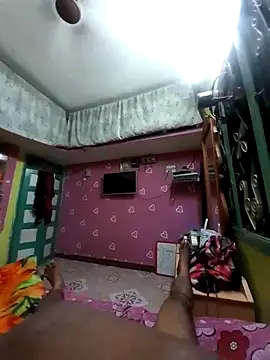 tz143143 online show from 09/24/25, 06:00