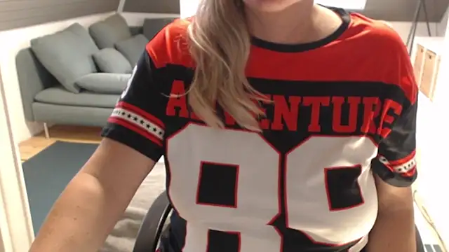 KimMitchelli online show from 12/15/25, 11:03