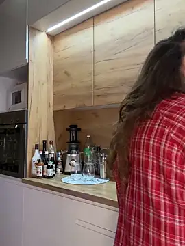 Marilyn La Rose online show from 04/02/26, 08:12