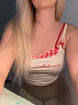 mollyxxx online show from 02/27/26, 06:46