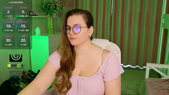 KellyKleine online show from 04/15/26, 05:36