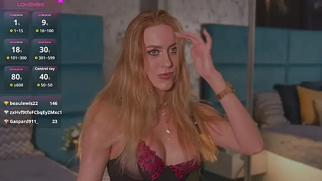 RockQueen A online show from 10/14/25, 05:25