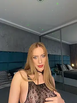 Snapshot of RockQueen_A chatting on 05/30/26, 05:48 RockQueen A online show from 05/30/26, 05:48