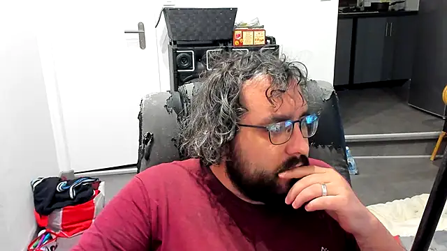 Snapshot of bears549a chatting on 12/12/24, 09:48 bears549a online show from 12/12/24, 09:48