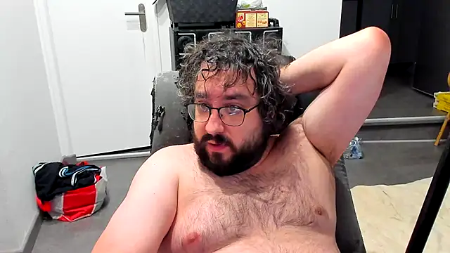 Snapshot of bears549a chatting on 12/19/24, 12:13 bears549a online show from 12/19/24, 12:13