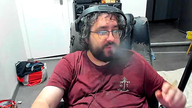 Snapshot of bears549a chatting on 12/19/24, 03:18 bears549a online show from 12/19/24, 03:18