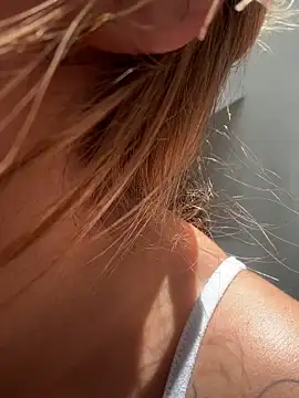 Snapshot of jessieamy chatting on 09/19/25, 11:22 jessieamy online show from 09/19/25, 11:22