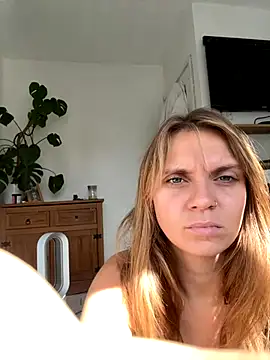 Snapshot of jessieamy chatting on 09/29/25, 11:04 jessieamy online show from 09/29/25, 11:04