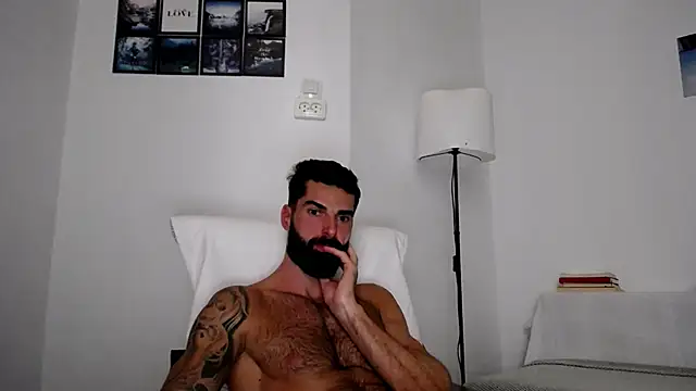 Verycutex online show from 10/12/25, 06:34