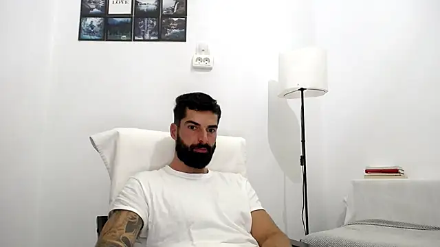 Verycutex online show from 10/17/25, 05:32