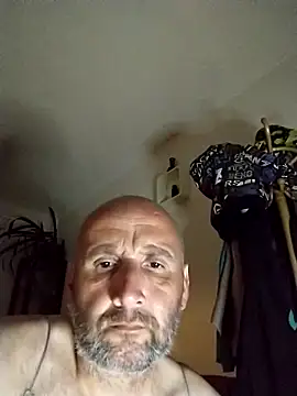 milosek81 online show from 03/25/26, 09:43