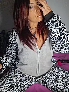 Snapshot of allyson22andy chatting on 03/03/26, 09:10 allyson22andy online show from 03/03/26, 09:10