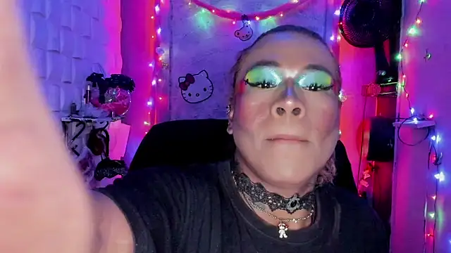 tsviolett online show from 12/18/24, 08:03