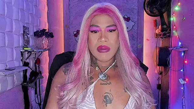 tsviolett online show from 03/17/25, 09:23