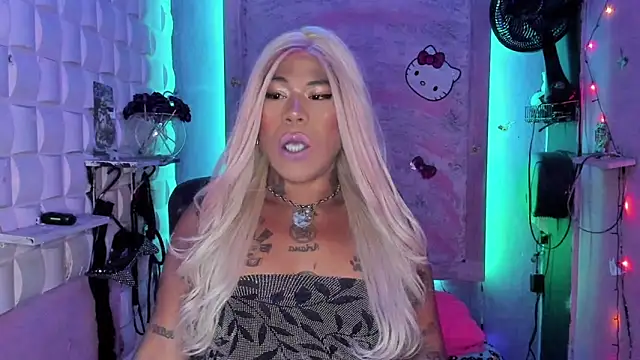 tsviolett online show from 03/21/25, 09:23