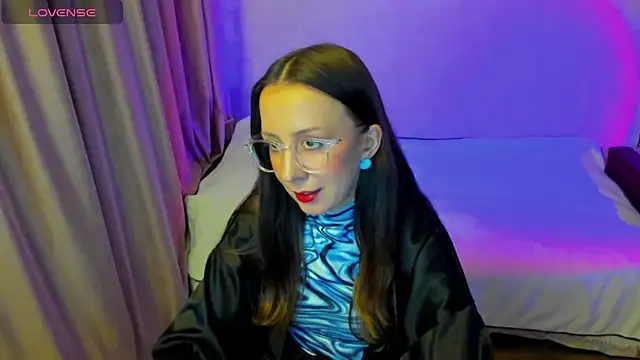 Snapshot of CurlySteph chatting on 02/15/26, 06:04 CurlySteph online show from 02/15/26, 06:04