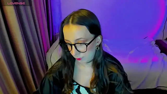 Snapshot of CurlySteph chatting on 03/01/26, 07:27 CurlySteph online show from 03/01/26, 07:27